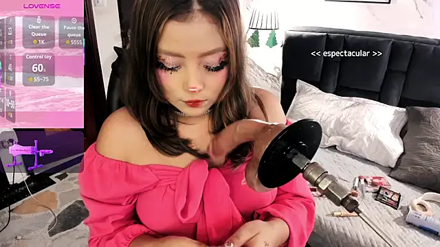 Teen sofia  online show from 01-17-26, 04:06