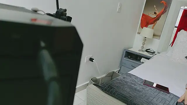 Lizzymontanaa online show from 02-13-26, 04:47