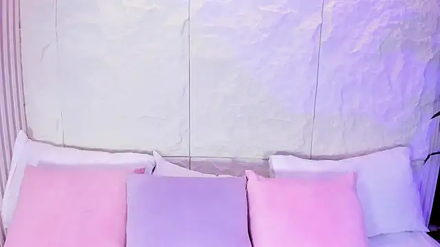 AvyMilton online show from 11-13-25, 11:42