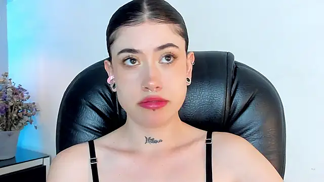 melody suarez online show from 12-31-24, 10:45