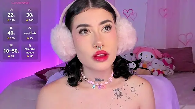 melody suarez online show from 10-17-25, 01:31