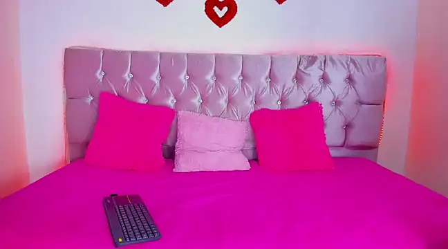 Cristal moon1 online show from 12-26-24, 09:58