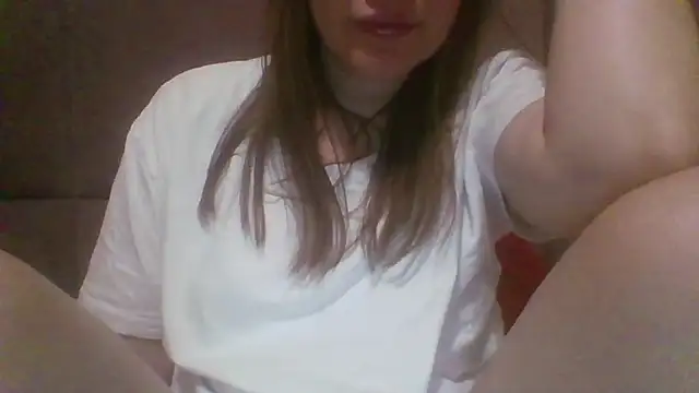 Snapshot of Sladkiegubki chatting on 02-13-25, 11:15 Sladkiegubki online show from 02-13-25, 11:15