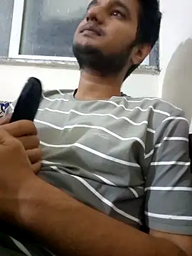 Jonrobinso online show from 10-31-25, 01:56