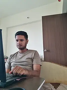 Jonrobinso online show from 04-11-26, 04:17