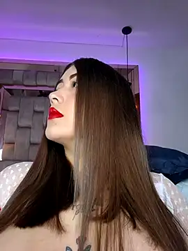 Snapshot of Maralains chatting on 02-14-26, 06:54 Maralains online show from 02-14-26, 06:54