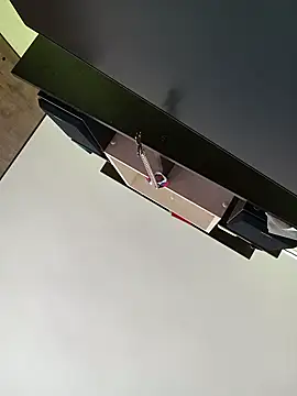 Anna   May online show from 09-15-25, 06:35