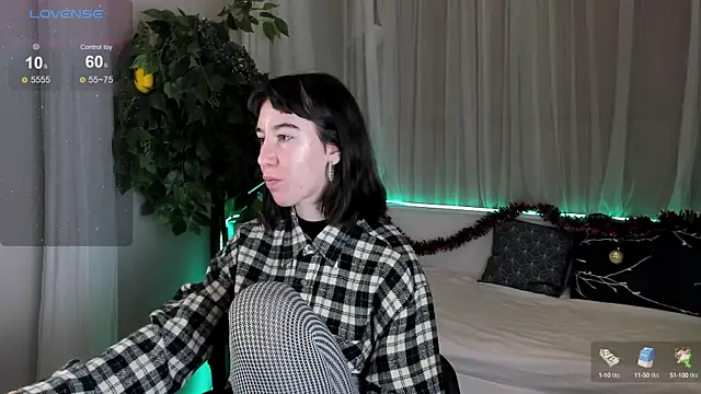 Belle Via online show from 12-24-24, 10:22