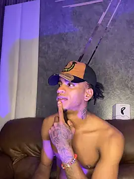 AaronCruz  online show from 03-14-25, 01:37