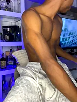 AaronCruz  online show from 10-23-25, 02:27