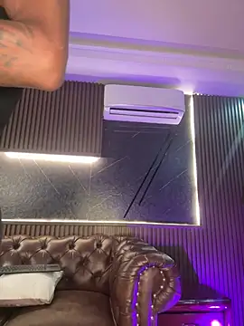 Snapshot of AaronCruz_ chatting on 02-28-26, 09:16 AaronCruz online show from 02-28-26, 09:16