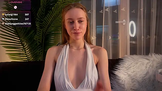 PollyAgata online show from 02-19-25, 01:40