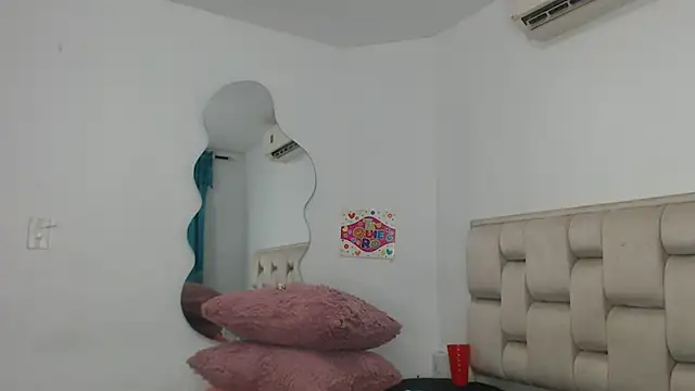 Roxy-Smith online show from 11-14-25, 11:02