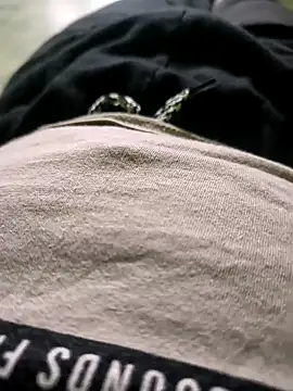 Snapshot of karthick25 chatting on 10-20-25, 06:25 karthick25 online show from 10-20-25, 06:25