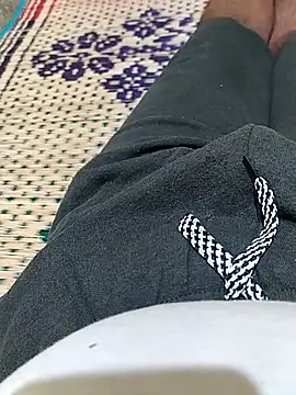 Snapshot of karthick25 chatting on 01-06-26, 05:05 karthick25 online show from 01-06-26, 05:05