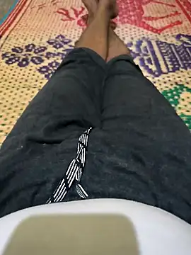 Snapshot of karthick25 chatting on 03-02-26, 04:25 karthick25 online show from 03-02-26, 04:25