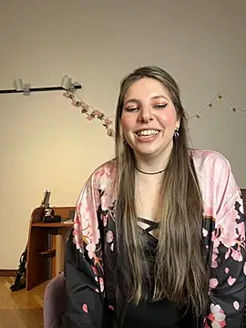 Snapshot of Annie_aww chatting on 03-23-25, 12:26 Annie aww online show from 03-23-25, 12:26