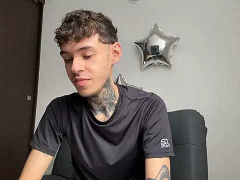 Saturno v online show from 09-15-25, 08:42