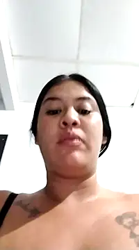 Snapshot of Miia_grand chatting on 12-20-24, 11:37 Miia grand online show from 12-20-24, 11:37