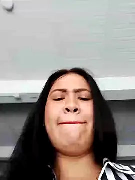 Snapshot of Miia_grand chatting on 01-08-25, 08:29 Miia grand online show from 01-08-25, 08:29