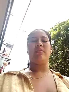 Snapshot of Miia_grand chatting on 01-24-25, 06:25 Miia grand online show from 01-24-25, 06:25