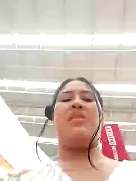 Snapshot of Miia_grand chatting on 02-06-25, 03:41 Miia grand online show from 02-06-25, 03:41