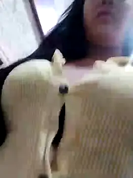 Snapshot of Miia_grand chatting on 03-13-25, 03:39 Miia grand online show from 03-13-25, 03:39