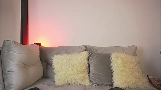 alanajonhsonm online show from 12-21-25, 06:31