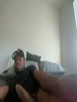 Snapshot of PointingPetrol chatting on 11-14-25, 02:16 PointingPetrol online show from 11-14-25, 02:16