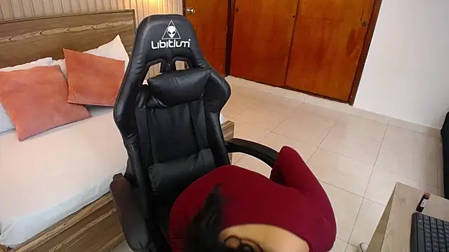 melody flowers online show from 12-18-24, 12:18