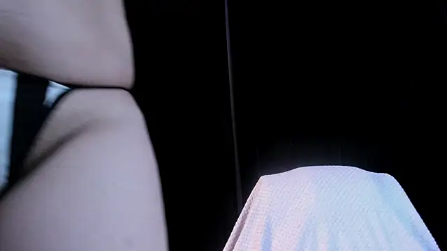 Snapshot of NovaGlitz chatting on 02-10-25, 11:46 NovaGlitz online show from 02-10-25, 11:46