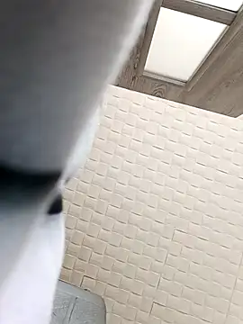 wariacik0024 online show from 04-10-26, 12:54