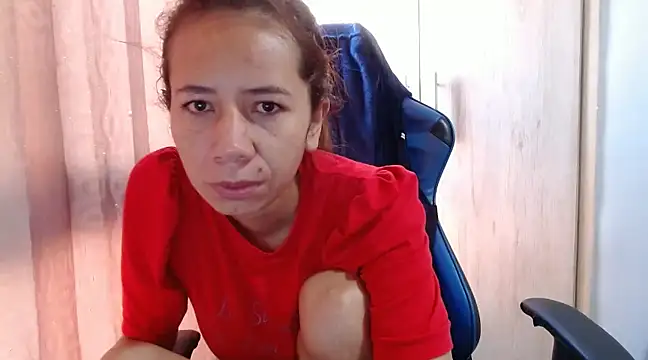 Snapshot of Erotic_latina chatting on 01-30-25, 12:06 Erotic latina online show from 01-30-25, 12:06