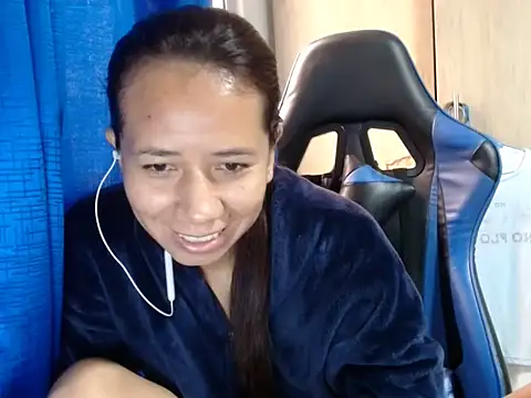 Snapshot of Erotic_latina chatting on 10-16-25, 12:28 Erotic latina online show from 10-16-25, 12:28