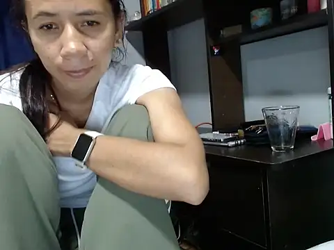 Snapshot of Erotic_latina chatting on 11-07-25, 12:10 Erotic latina online show from 11-07-25, 12:10