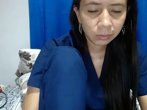 Snapshot of Erotic_latina chatting on 11-23-25, 12:21 Erotic latina online show from 11-23-25, 12:21