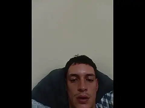 Snapshot of zeus67wrer chatting on 11-14-25, 05:28 zeus67wrer online show from 11-14-25, 05:28