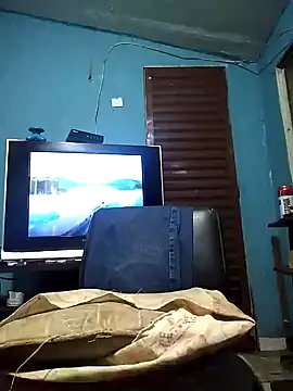 Snapshot of hugosafado333 chatting on 01-05-25, 03:11 hugosafado333 online show from 01-05-25, 03:11