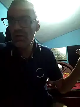 Snapshot of hugosafado333 chatting on 03-22-25, 05:39 hugosafado333 online show from 03-22-25, 05:39