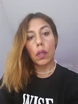 Yerucita online show from 03-15-25, 05:41