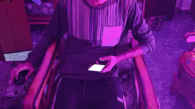 Snapshot of Habibi_big_b chatting on 07-22-26, 05:27 Habibi big b online show from 07-22-26, 05:27