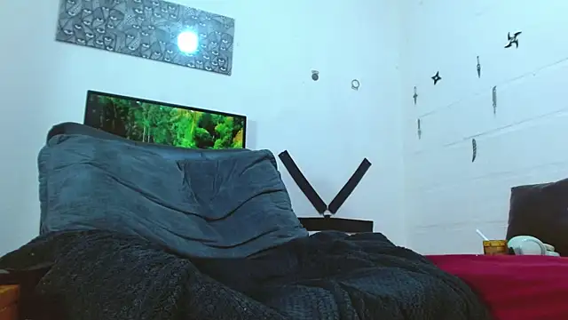 Snapshot of targuerian22 chatting on 12-21-24, 04:09 targuerian22 online show from 12-21-24, 04:09