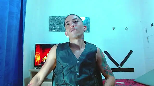 Snapshot of targuerian22 chatting on 01-16-25, 08:11 targuerian22 online show from 01-16-25, 08:11