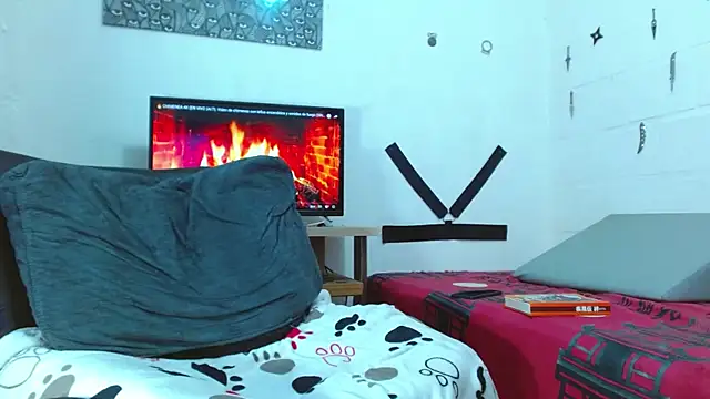 Snapshot of targuerian22 chatting on 01-18-25, 04:04 targuerian22 online show from 01-18-25, 04:04