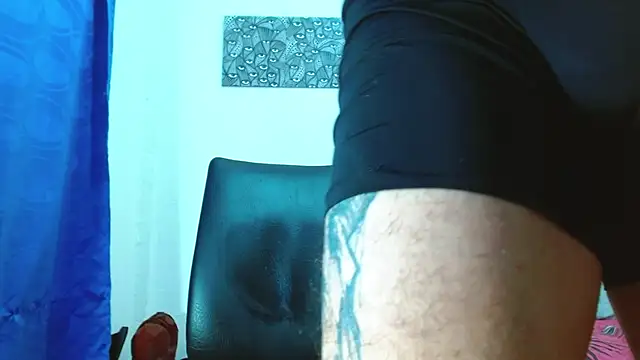 Snapshot of targuerian22 chatting on 02-07-25, 12:20 targuerian22 online show from 02-07-25, 12:20