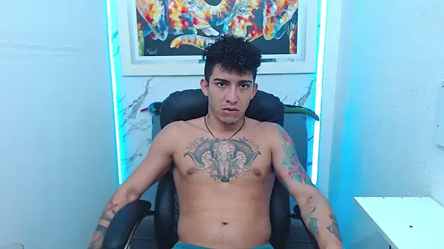 Snapshot of targuerian22 chatting on 09-11-25, 12:11 targuerian22 online show from 09-11-25, 12:11