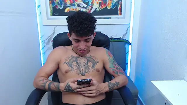 Snapshot of targuerian22 chatting on 09-13-25, 06:46 targuerian22 online show from 09-13-25, 06:46