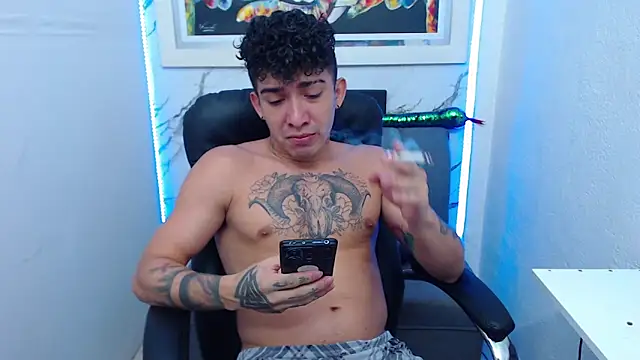 Snapshot of targuerian22 chatting on 10-09-25, 02:42 targuerian22 online show from 10-09-25, 02:42