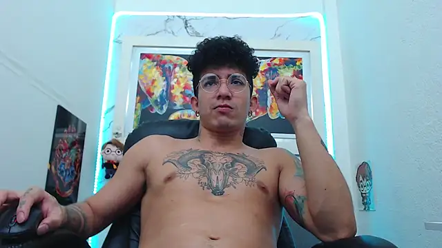 Snapshot of targuerian22 chatting on 10-24-25, 09:17 targuerian22 online show from 10-24-25, 09:17