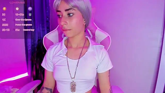 hanna  azumi online show from 01-19-25, 03:29